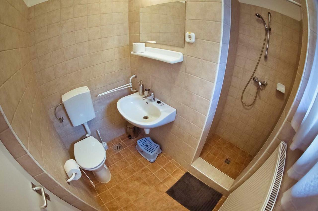 Koi Apartman Balatonalmádi Eksteriør billede