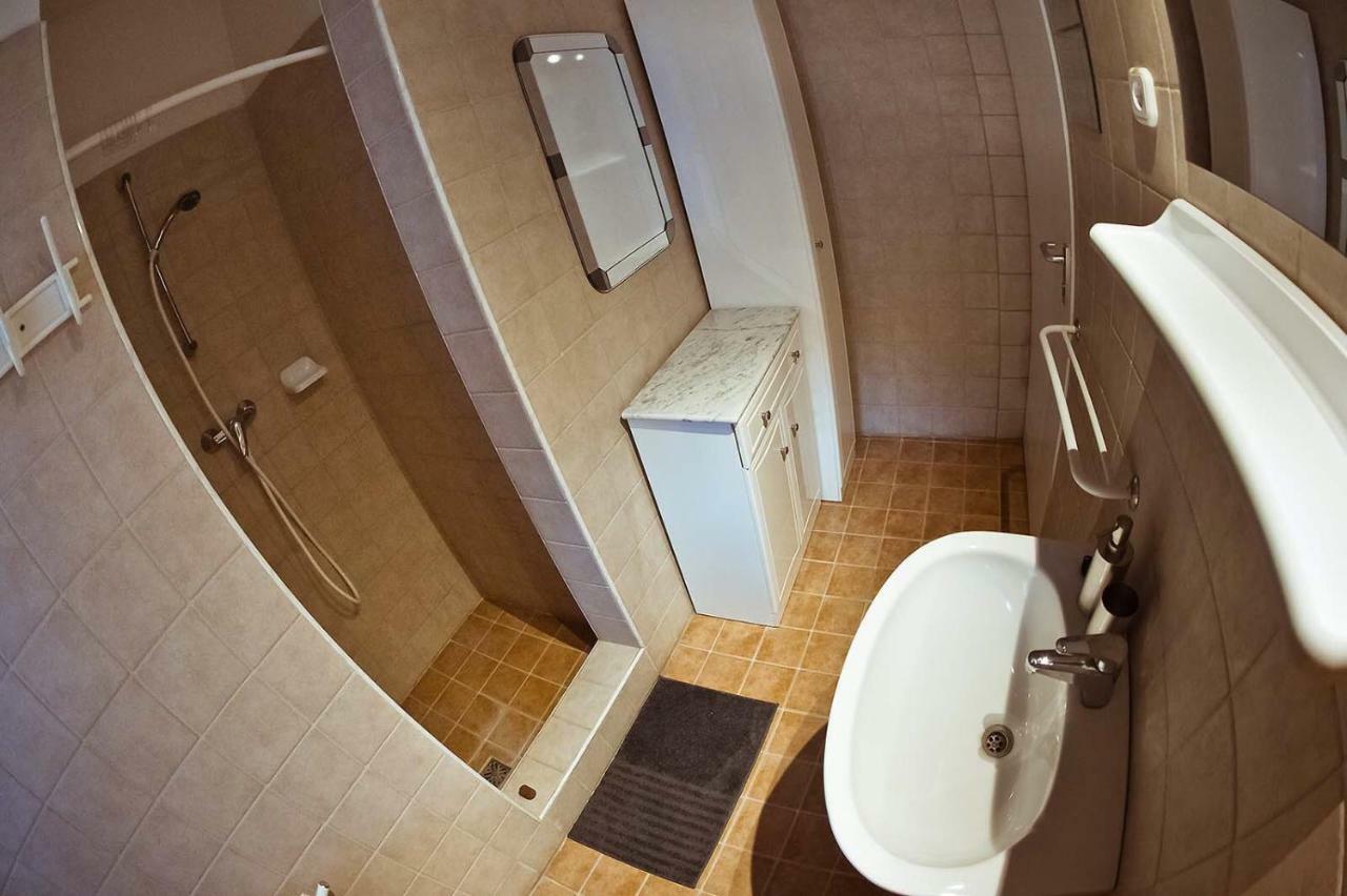 Koi Apartman Balatonalmádi Eksteriør billede