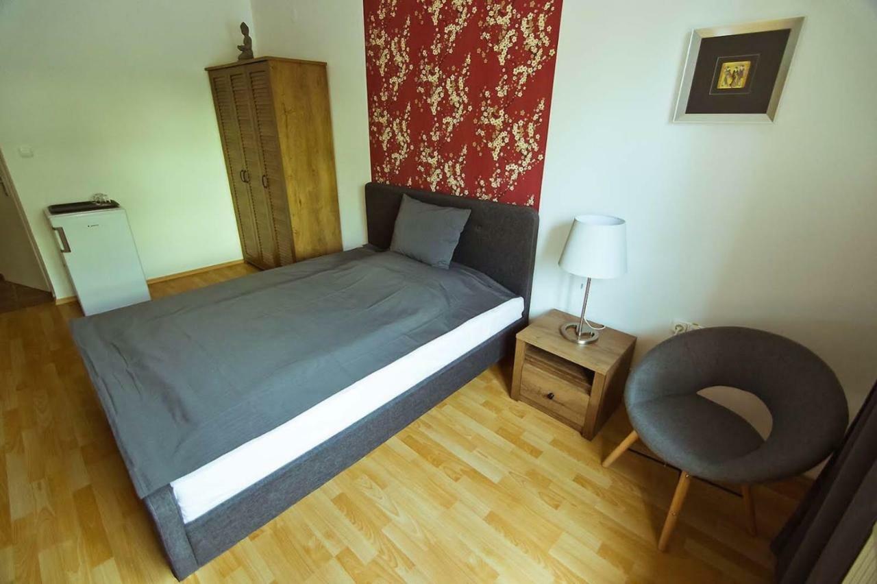 Koi Apartman Balatonalmádi Eksteriør billede
