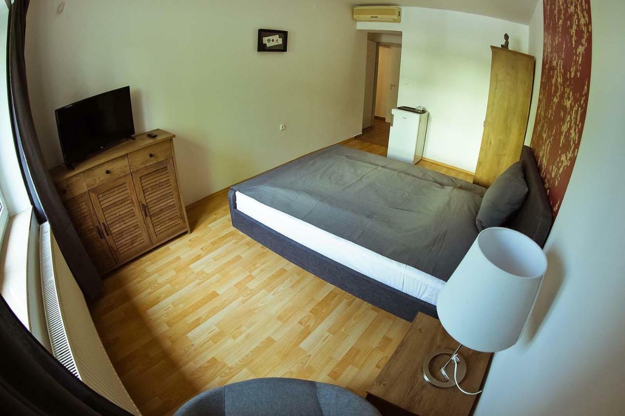 Koi Apartman Balatonalmádi Eksteriør billede